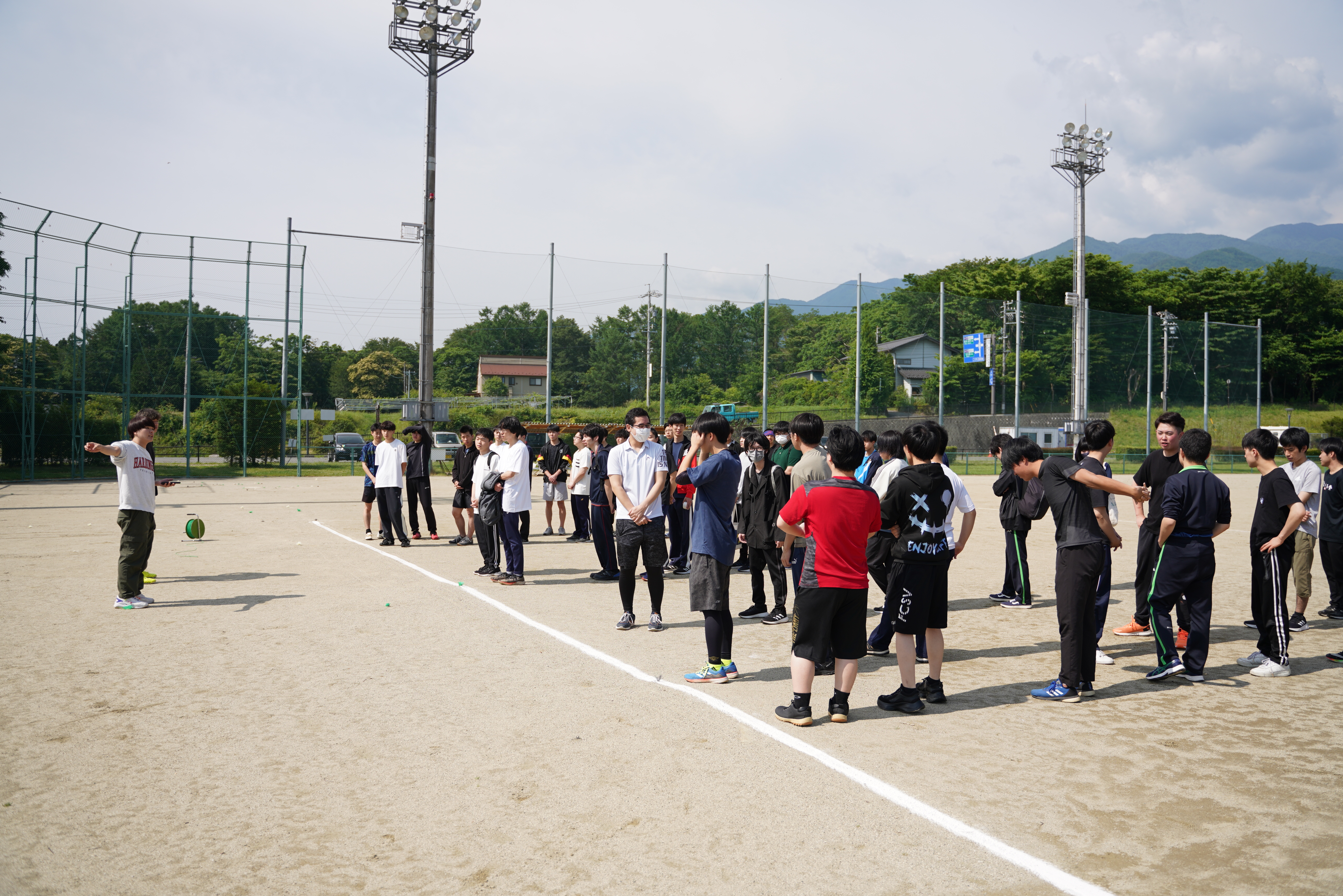 学生自治会は体育行事を開催しました